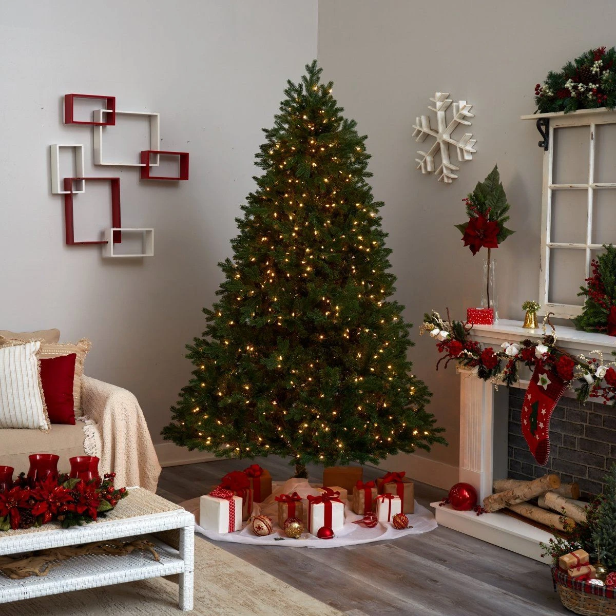 7.5’ Royal Grand Christmas Tree W/Clear Lights - Image 8