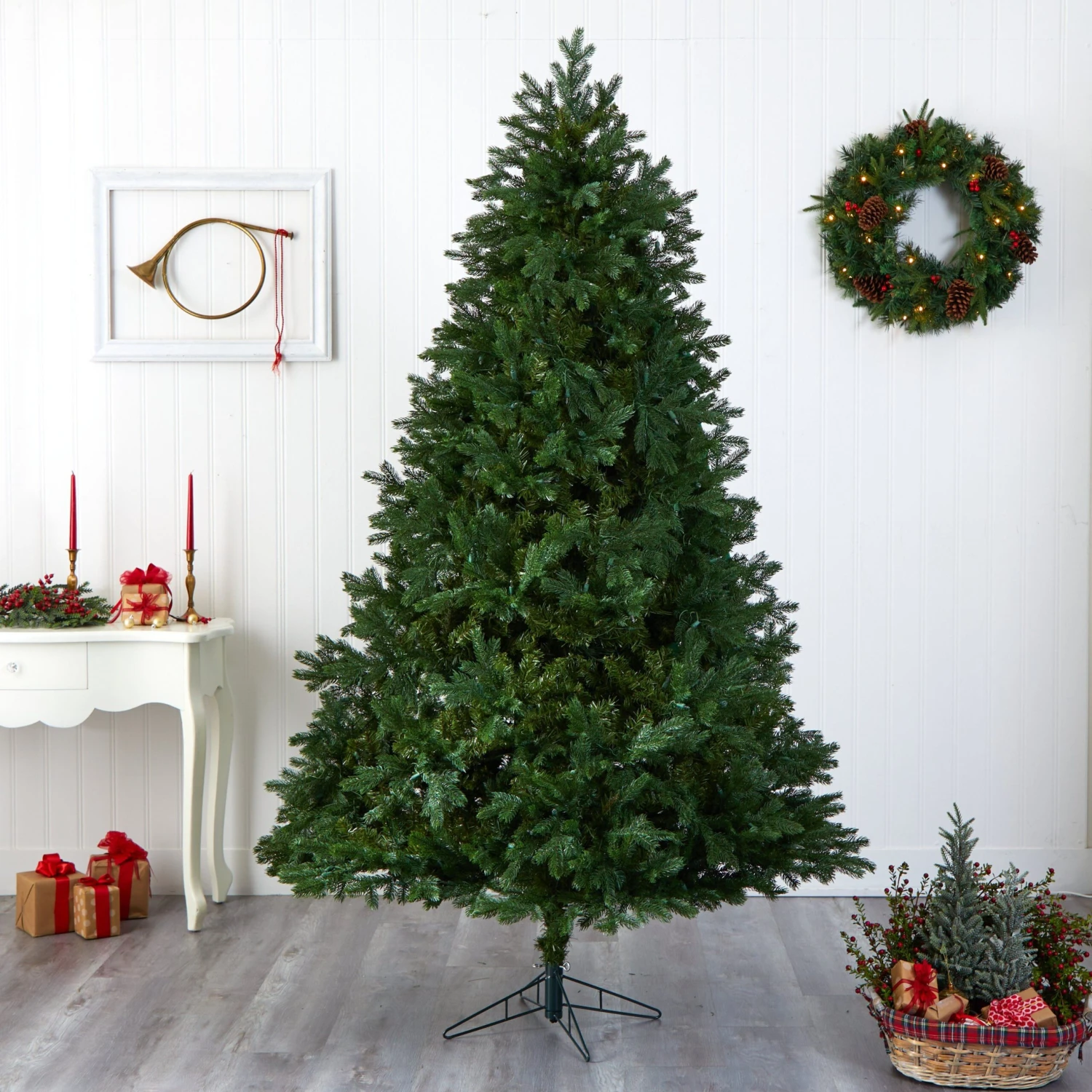 7.5’ Royal Grand Christmas Tree W/Clear Lights - Image 5